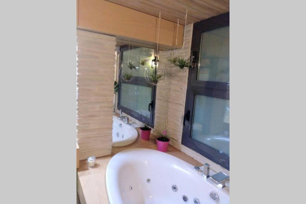 Cozy Designer Apart / Acogedor Apartamento De Diseno ● Wifi - Jacuzzi - A/C Steamsauna Madri Exterior foto